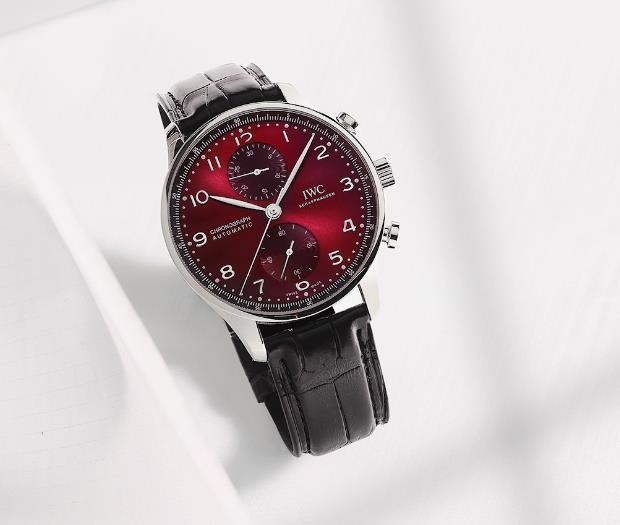 万国机芯里面有划痕怎么办