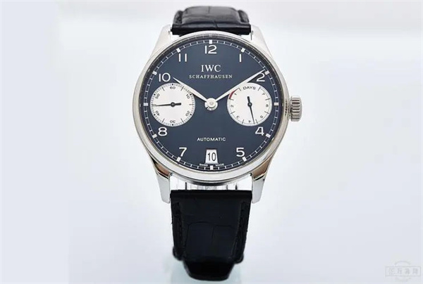 万国手表表蒙有划痕解决方法