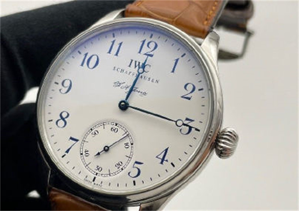 万国手表走走停停怎么处理 万国手表走走停停怎么处理