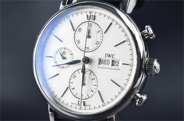 万国手表进灰了处理办法